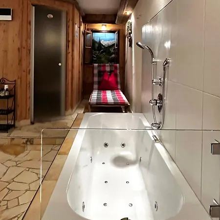 Vierlauchen Alpesi faház *